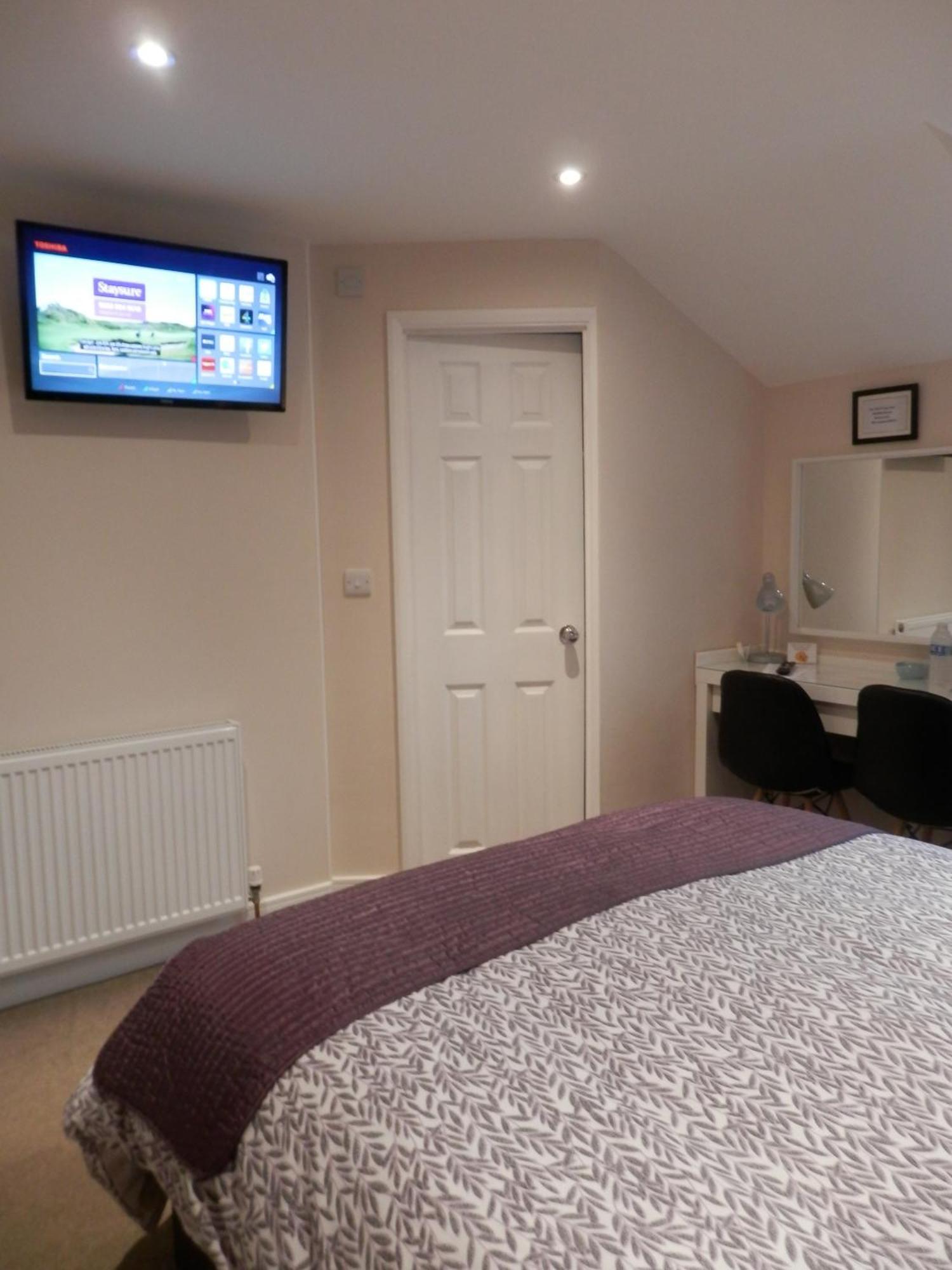 Middle House Bed & Breakfast Coventry Bilik gambar