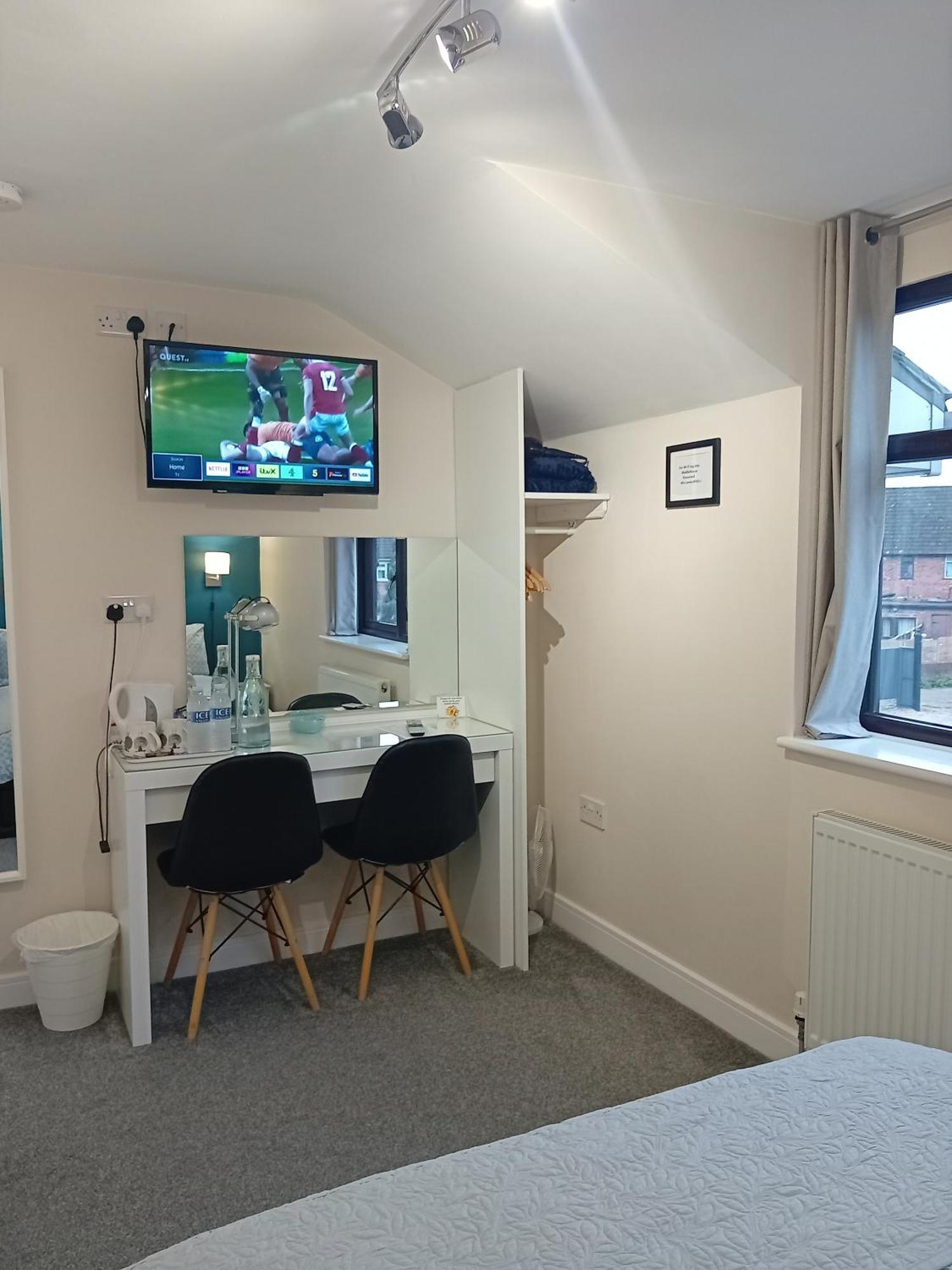 Middle House Bed & Breakfast Coventry Luaran gambar